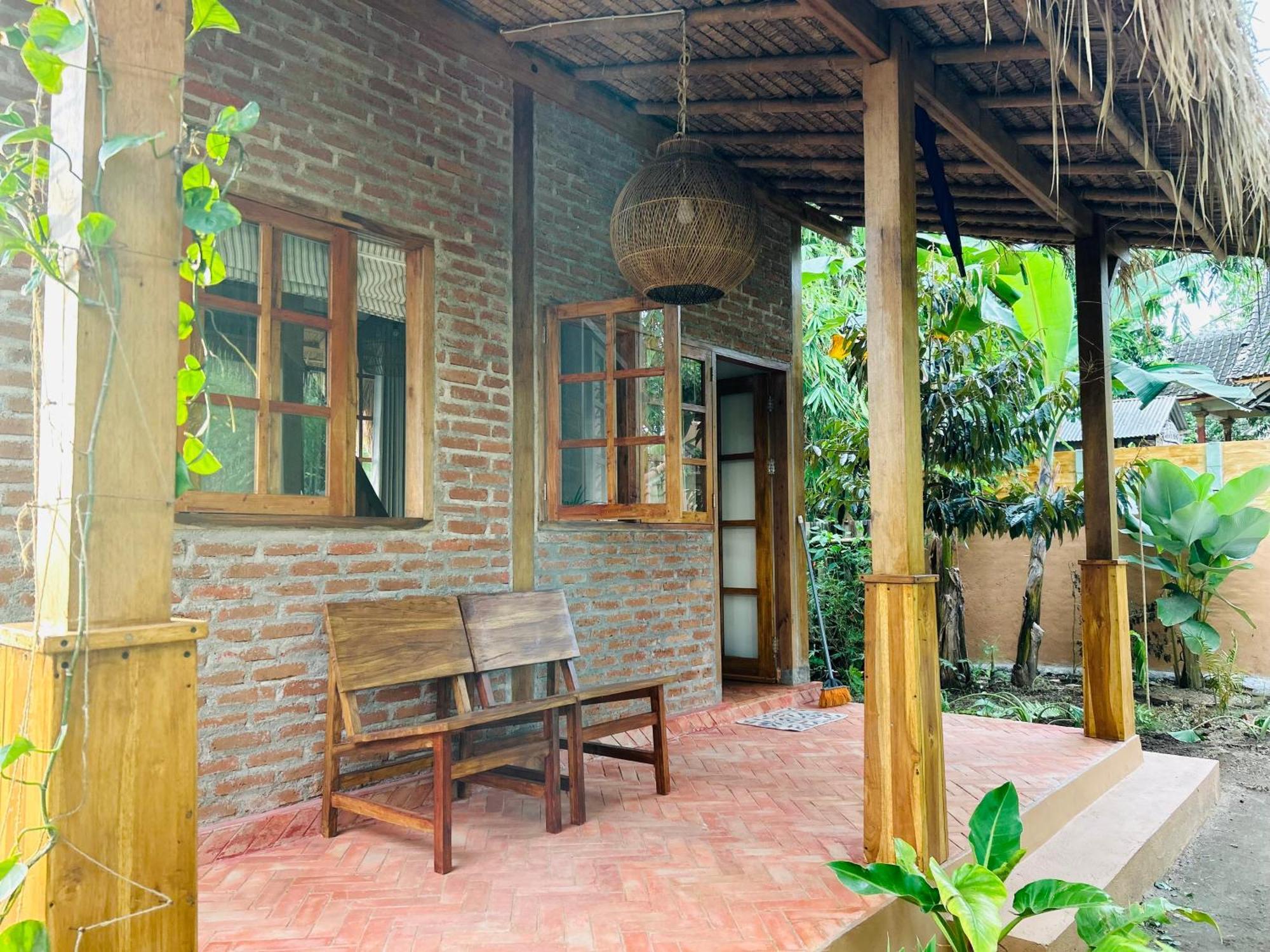 Santai House Apartment เตเตบาตู ภายนอก รูปภาพ